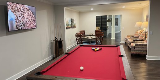 Carrollton Club apartment homes game room